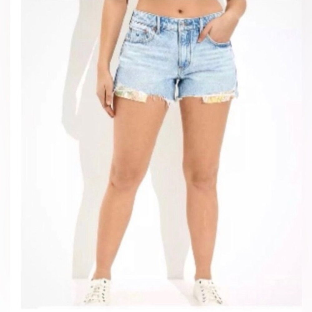 American Eagle Tomgirl Short (0)